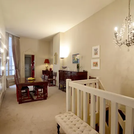 Rue Du Bac Luxury Appartamento Parigi
